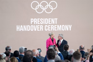 Thomas Bach passes presidency to Kirsty Coventry
